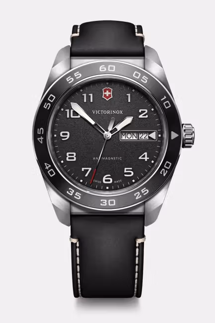 Swiss Army quartz